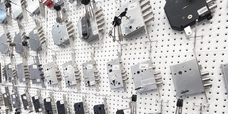 Взломостойкость входной двери в квартиру — чем определяется?